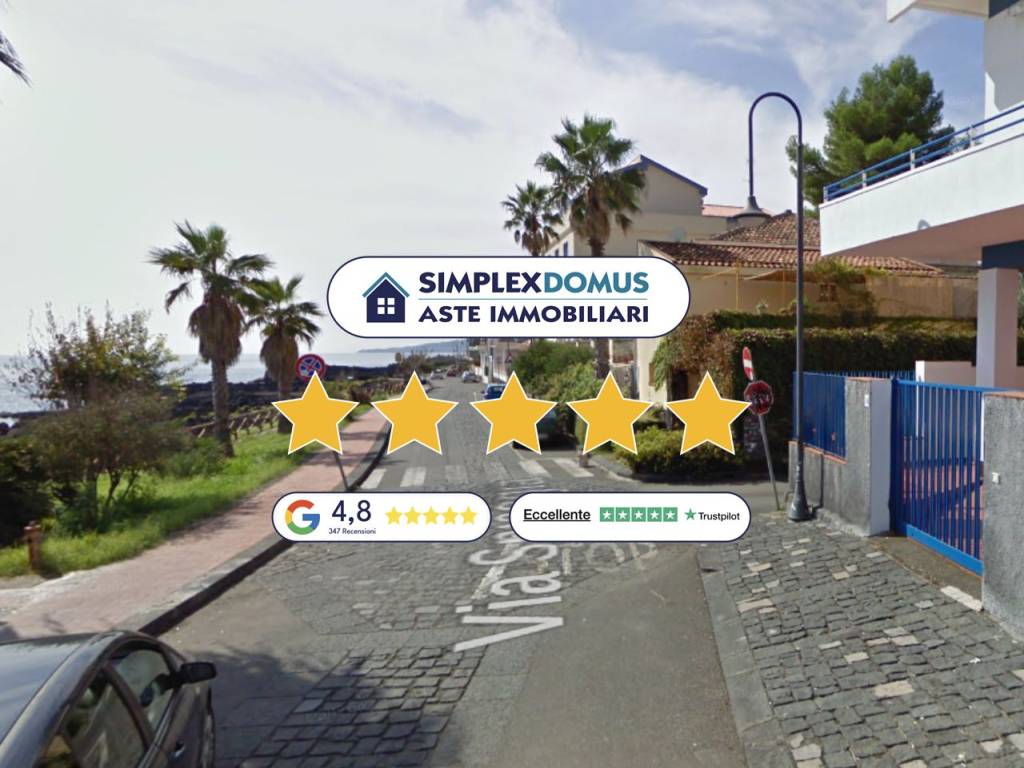 appartamento in vendita ad Acireale in zona Stazzo