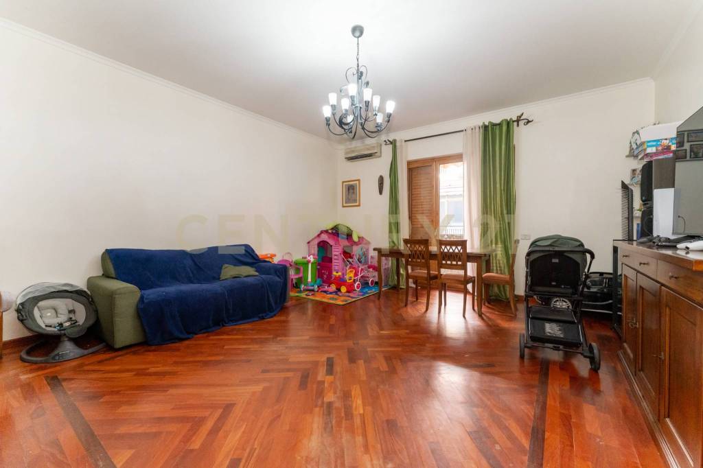 appartamento in vendita ad Acireale