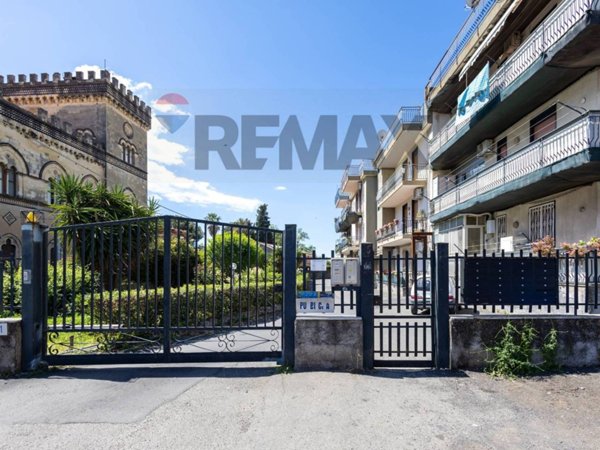 appartamento in vendita ad Acireale in zona Pennisi