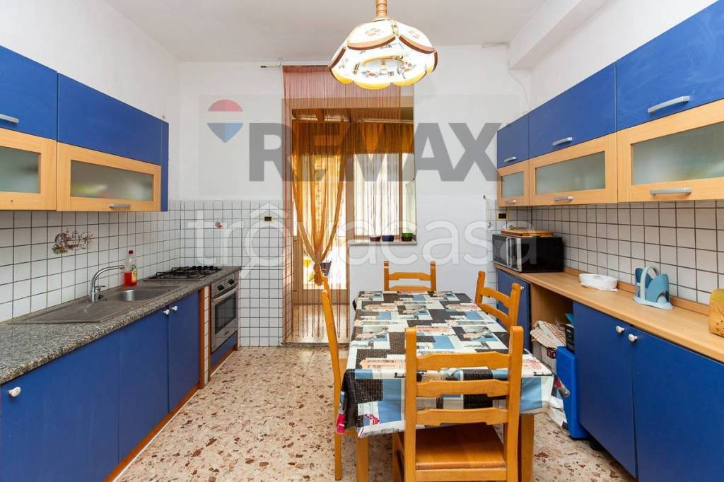 appartamento in vendita ad Acireale