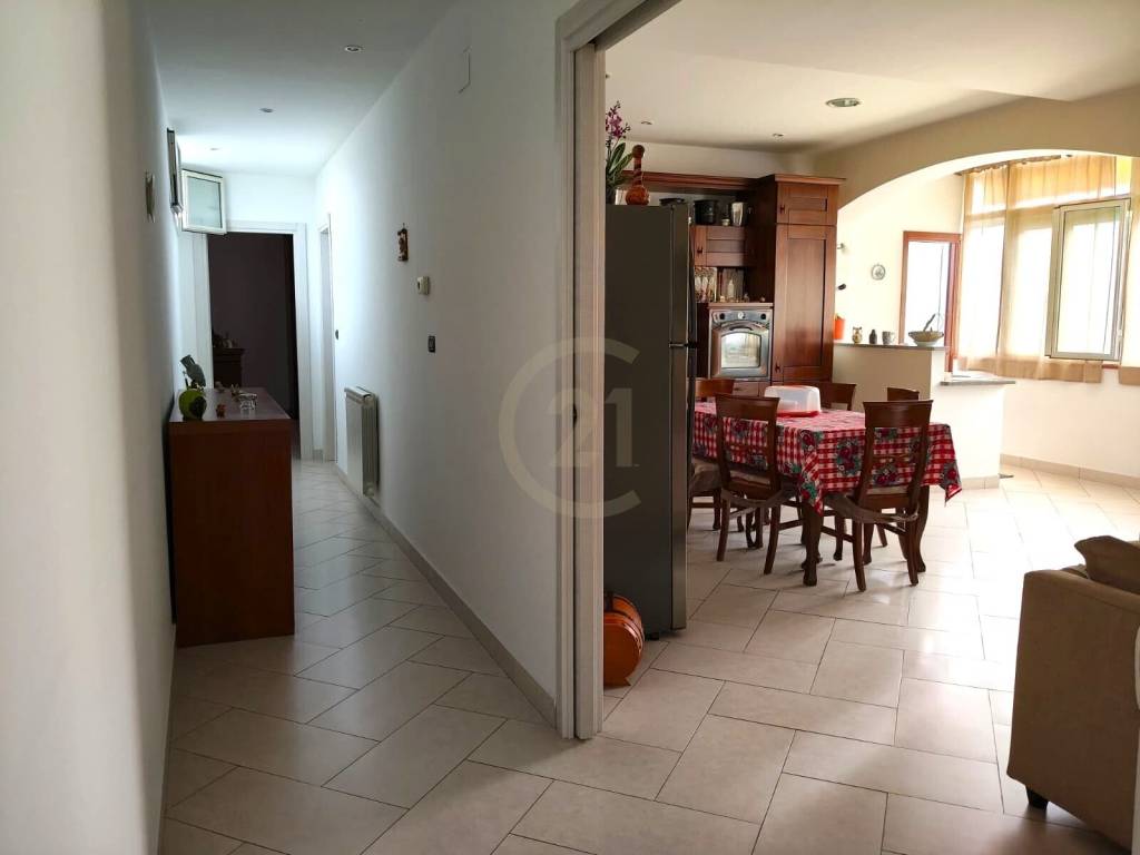 appartamento in vendita ad Acireale in zona Piano d'Api