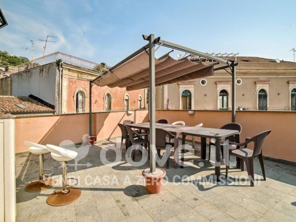casa indipendente in vendita ad Acireale in zona Pozzillo