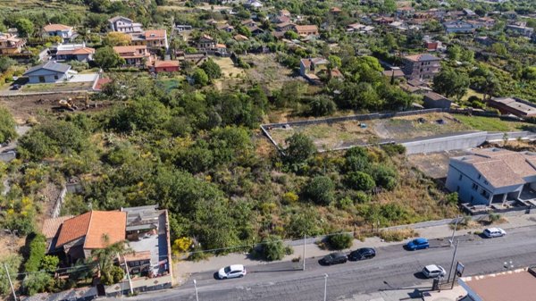 terreno edificabile in vendita ad Acireale