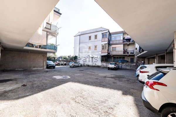 appartamento in vendita ad Acireale in zona Pennisi