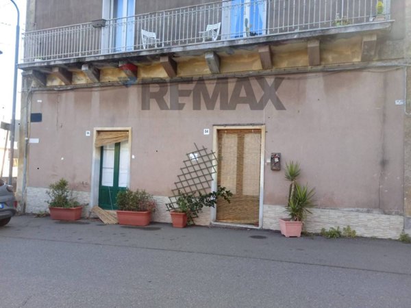 casa indipendente in vendita ad Acireale in zona Santa Tecla