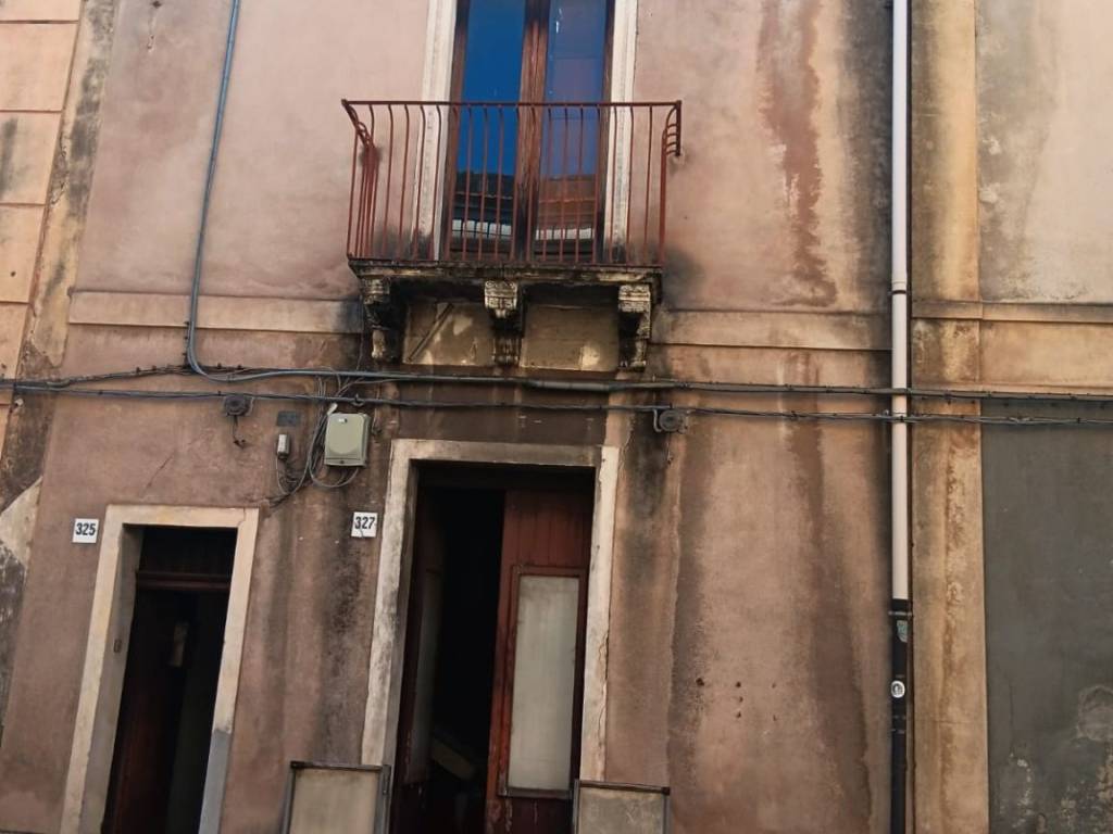 casa indipendente in vendita ad Acireale in zona Mangano