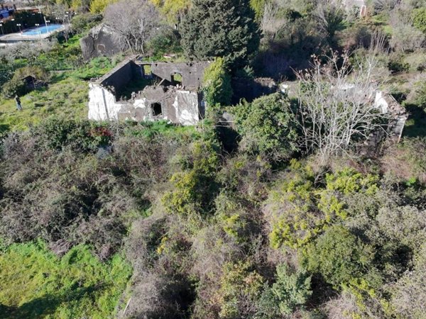casa indipendente in vendita ad Acireale