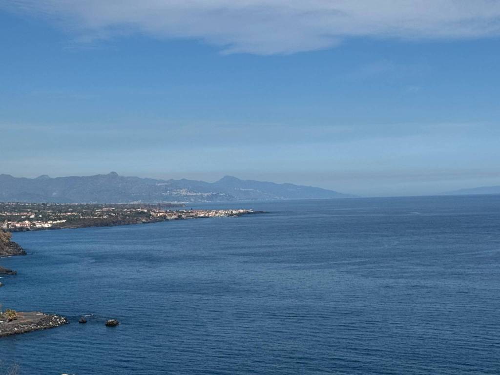 appartamento in vendita ad Acireale in zona Santa Caterina