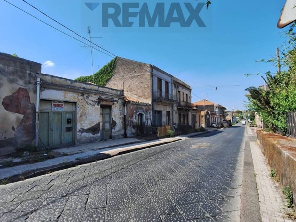 casa indipendente in vendita ad Acireale in zona Guardia