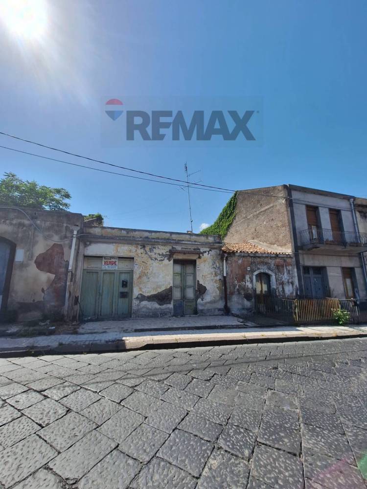 casa indipendente in vendita ad Acireale in zona Guardia