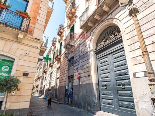 appartamento in vendita ad Acireale in zona Centro Storico