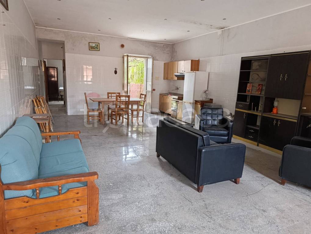 casa indipendente in vendita ad Acireale in zona Pozzillo