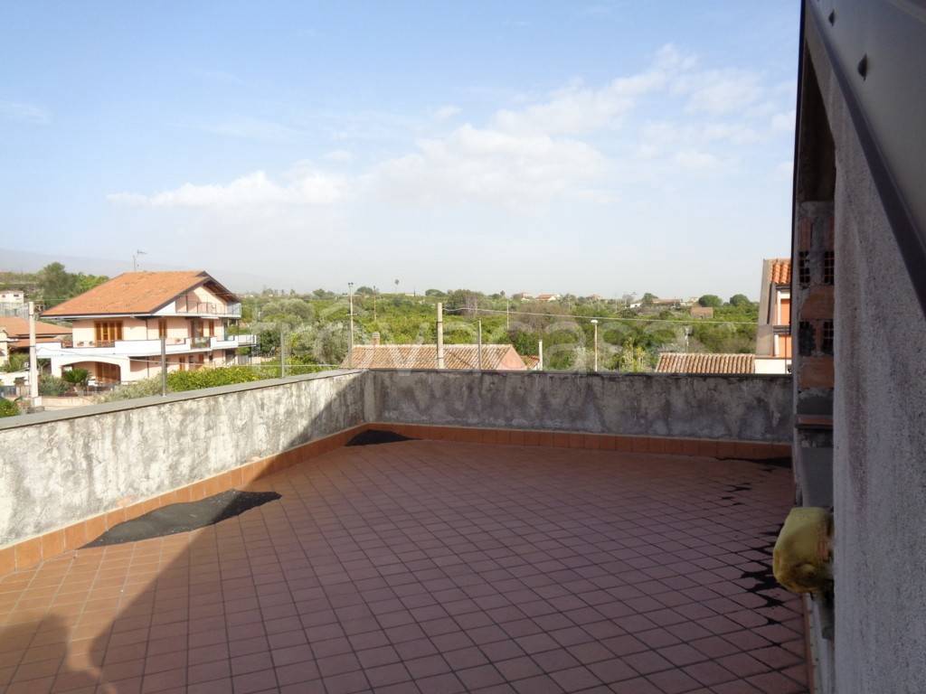 casa indipendente in vendita ad Acireale in zona Scillichenti