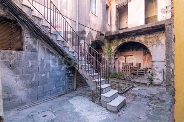 appartamento in vendita ad Acireale in zona Centro Storico