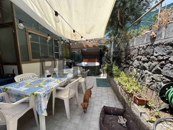 appartamento in vendita ad Acireale in zona Santa Caterina