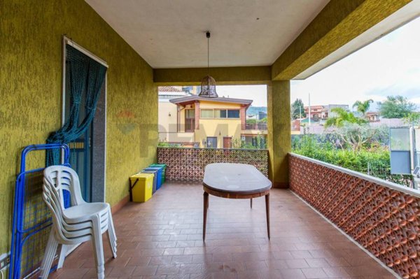 appartamento in vendita ad Acireale in zona Santa Tecla