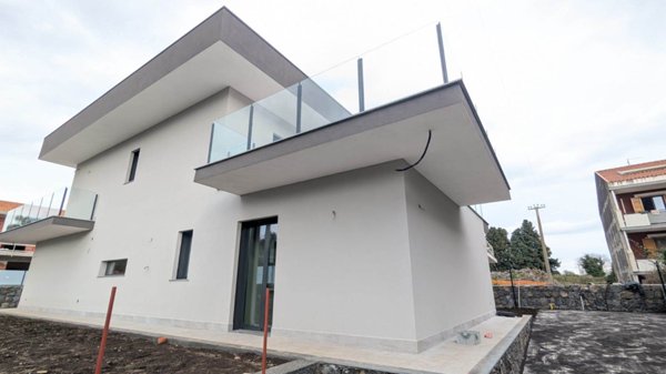 casa indipendente in vendita ad Acireale in zona San Cosmo