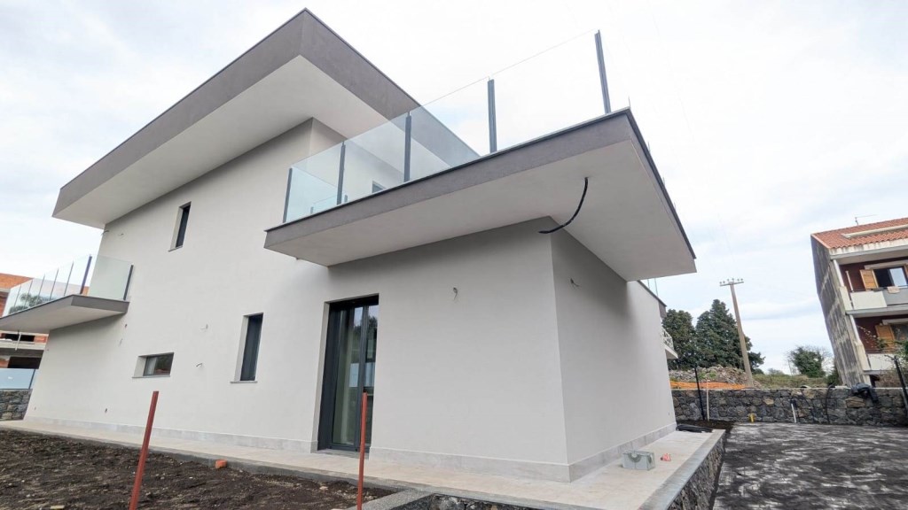 casa indipendente in vendita ad Acireale