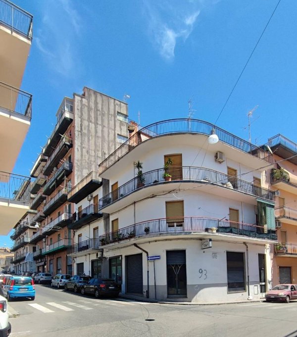 appartamento in vendita ad Acireale in zona Centro Storico