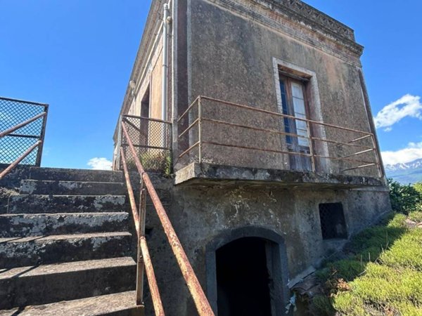 casa indipendente in vendita ad Acireale in zona Mangano