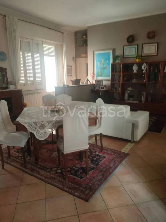 appartamento in vendita ad Acireale in zona Santa Maria la Scala