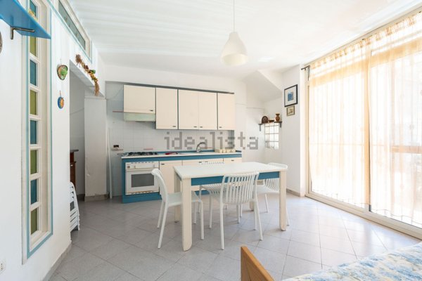 appartamento in vendita ad Acireale in zona Stazzo