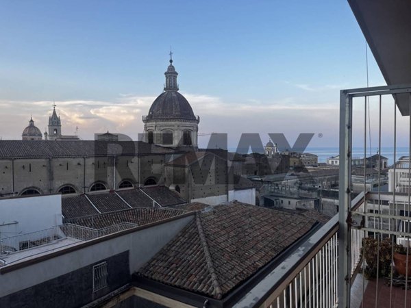 appartamento in vendita ad Acireale in zona Centro Storico