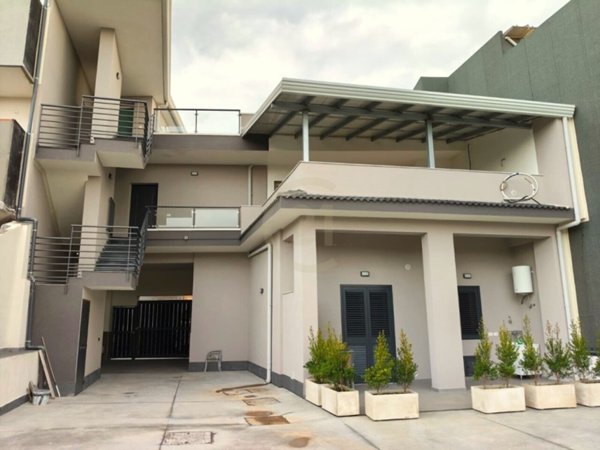 casa indipendente in vendita ad Acireale in zona Piano d'Api