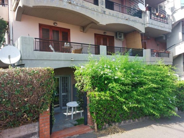 appartamento in vendita ad Acireale in zona Capo Mulini
