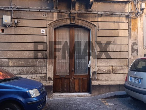 appartamento in vendita ad Acireale in zona Centro Storico