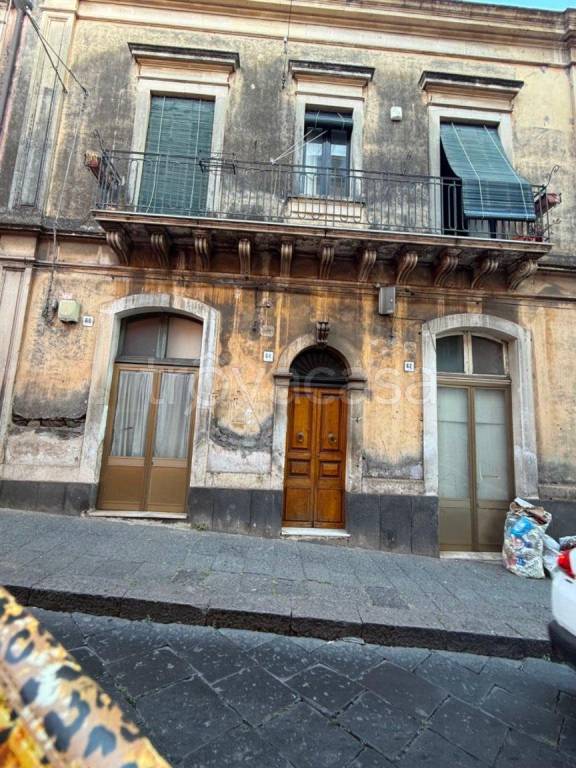 casa indipendente in vendita ad Acireale in zona Centro Storico