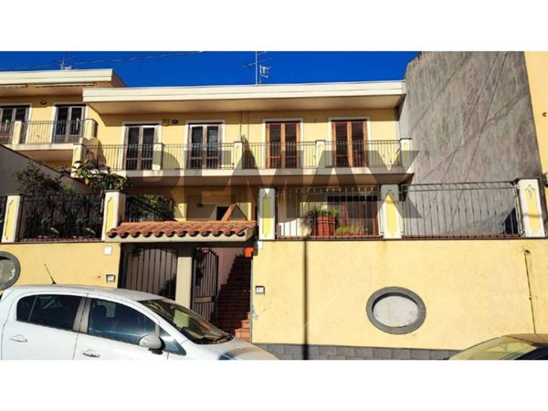 casa indipendente in vendita ad Acireale in zona San Giovanni Bosco