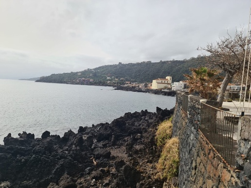 appartamento in vendita ad Acireale in zona Santa Tecla