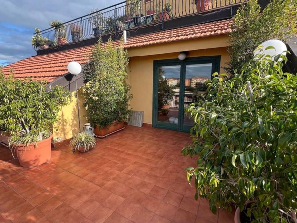 appartamento in vendita ad Acireale in zona Centro Storico