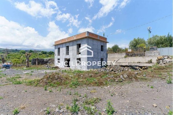 casa indipendente in vendita ad Acireale