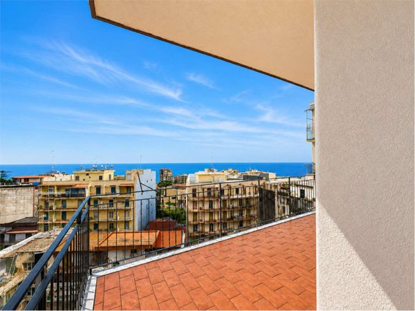 appartamento in vendita ad Acireale in zona Centro Storico