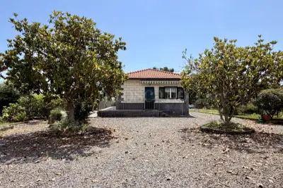 casa indipendente in vendita ad Acireale in zona Pennisi