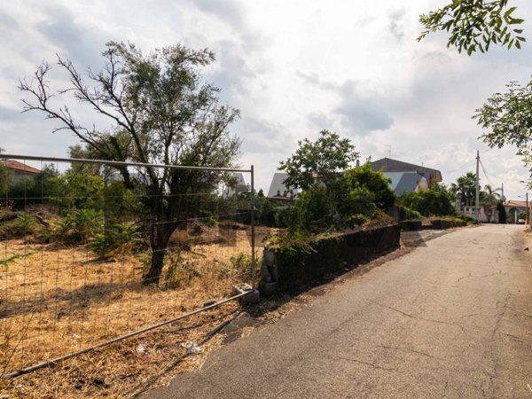 terreno agricolo in vendita ad Acireale in zona Pennisi