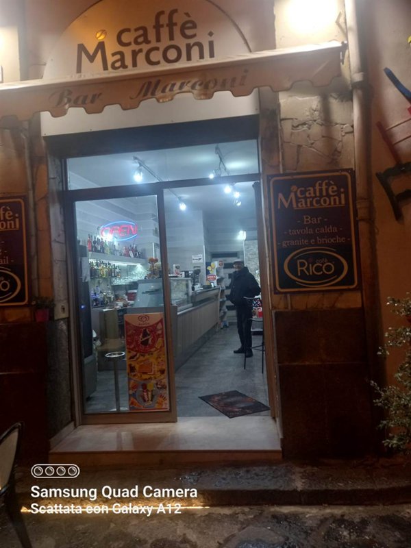 negozio in vendita ad Acireale in zona Centro Storico