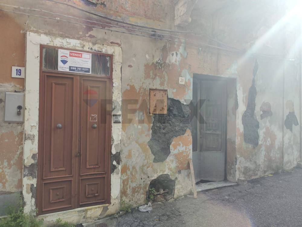 casa semindipendente in vendita ad Acireale in zona Guardia