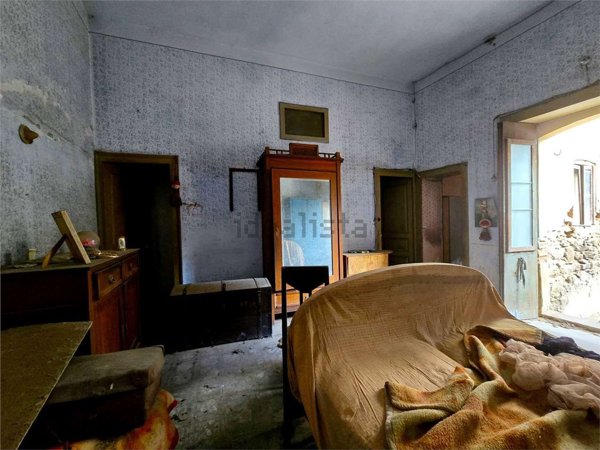 casa indipendente in vendita ad Acireale in zona Centro Storico