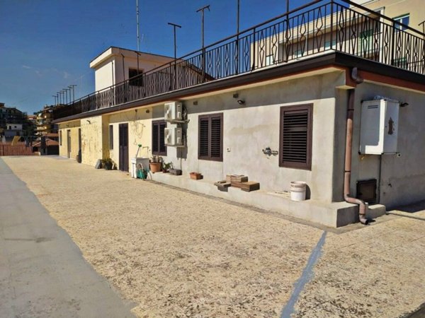 appartamento in vendita ad Acireale in zona Centro Storico