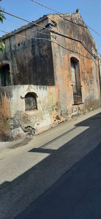 casa indipendente in vendita ad Acireale in zona San Giovanni Bosco