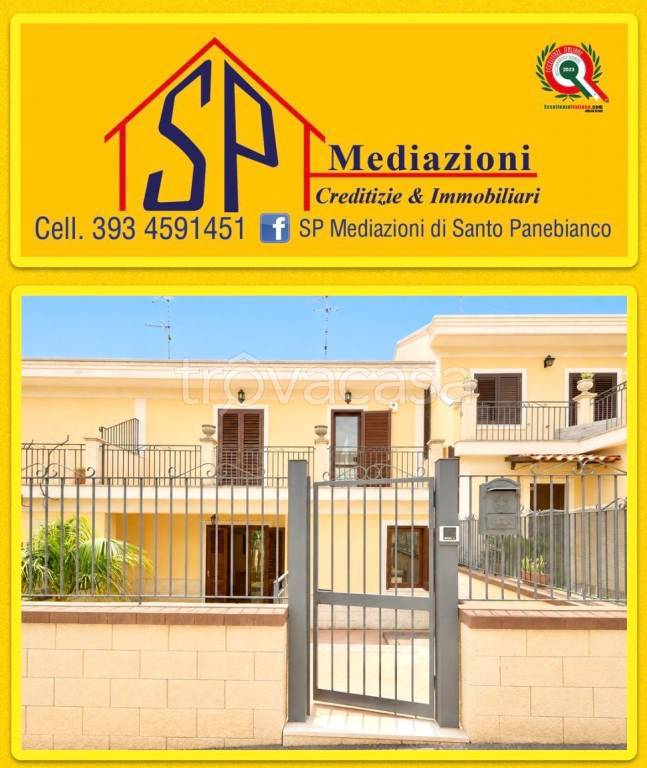 casa indipendente in vendita ad Acireale in zona Guardia