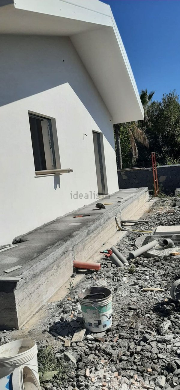 casa indipendente in vendita ad Acireale in zona Pennisi