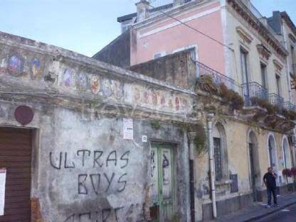 locale commerciale in vendita ad Acireale in zona Aci Platani