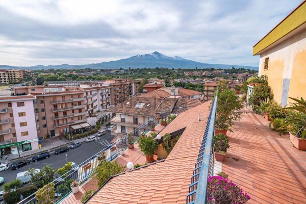 appartamento in vendita ad Acireale in zona Centro Storico