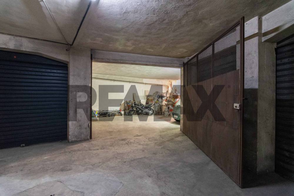 box auto in vendita ad Acireale