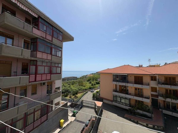 appartamento in vendita ad Acireale in zona Centro Storico