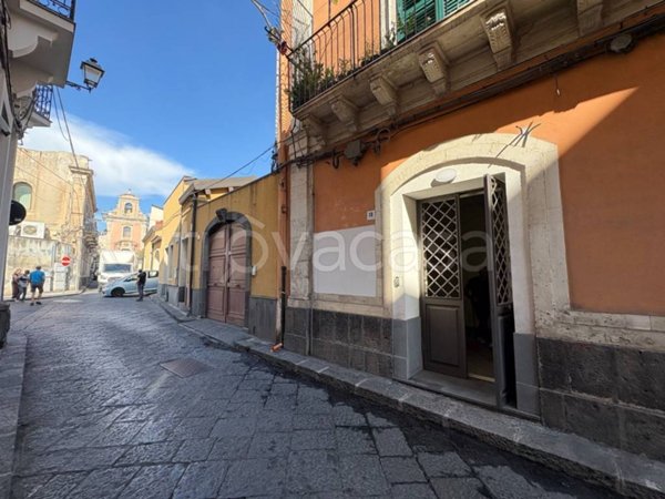appartamento in vendita ad Acireale in zona Centro Storico